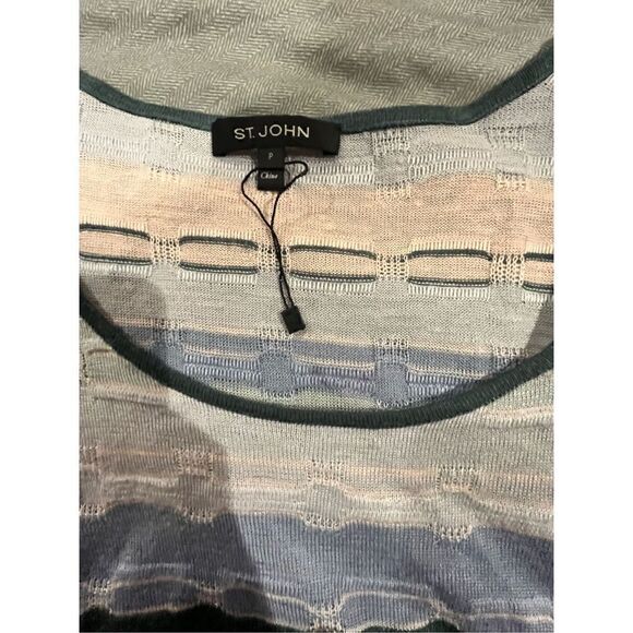 ST. JOHN sport sleeveless Blouse - Picture 7 of 8